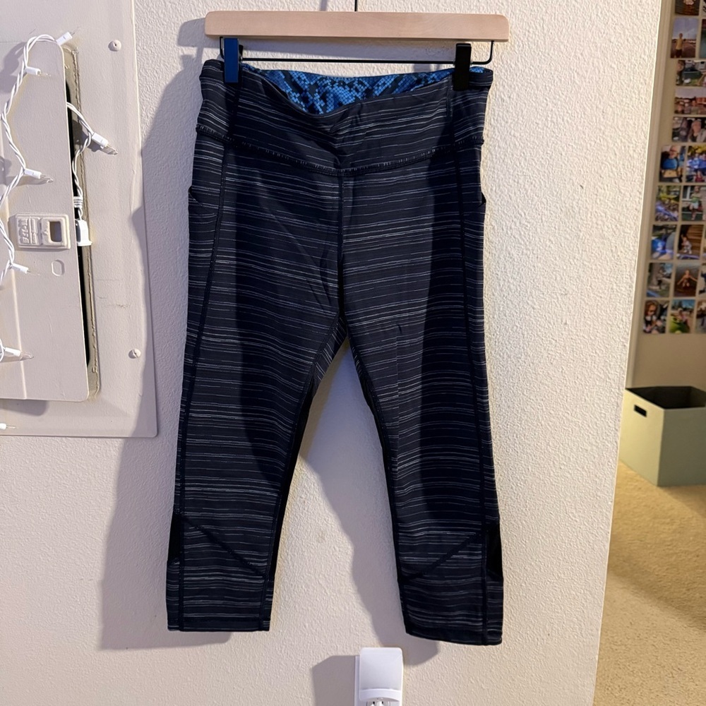 Lululemon Athletica Pace Rival Crop Black Patterned Leggings - Picture 2 of 10